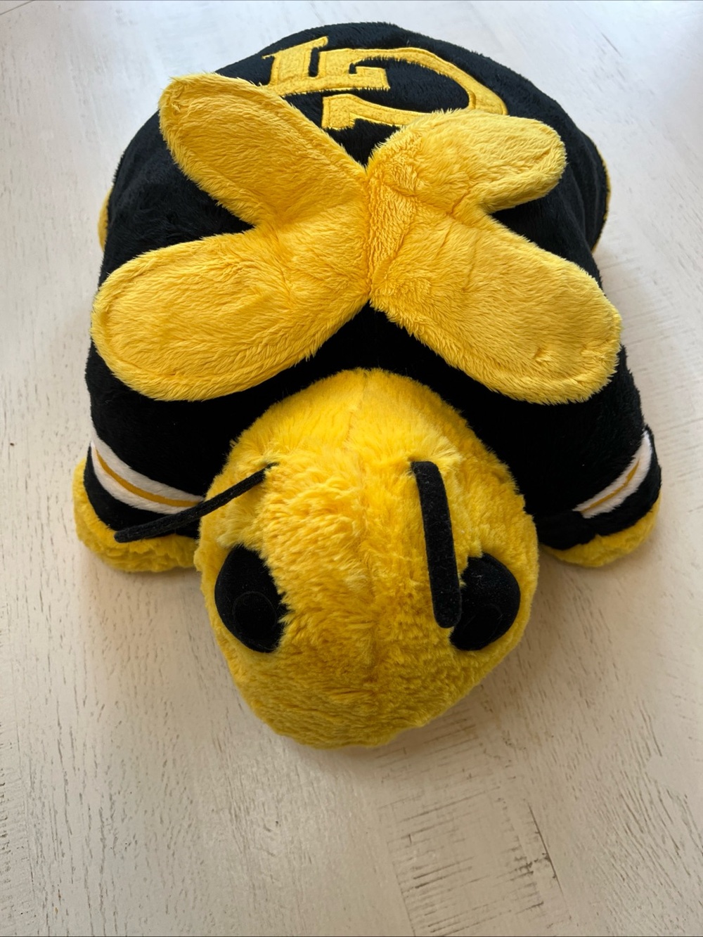 Georgia Tech University Pillow Pets 18" NCAA Mascot BUZZ Yellowjacket Plush VTG